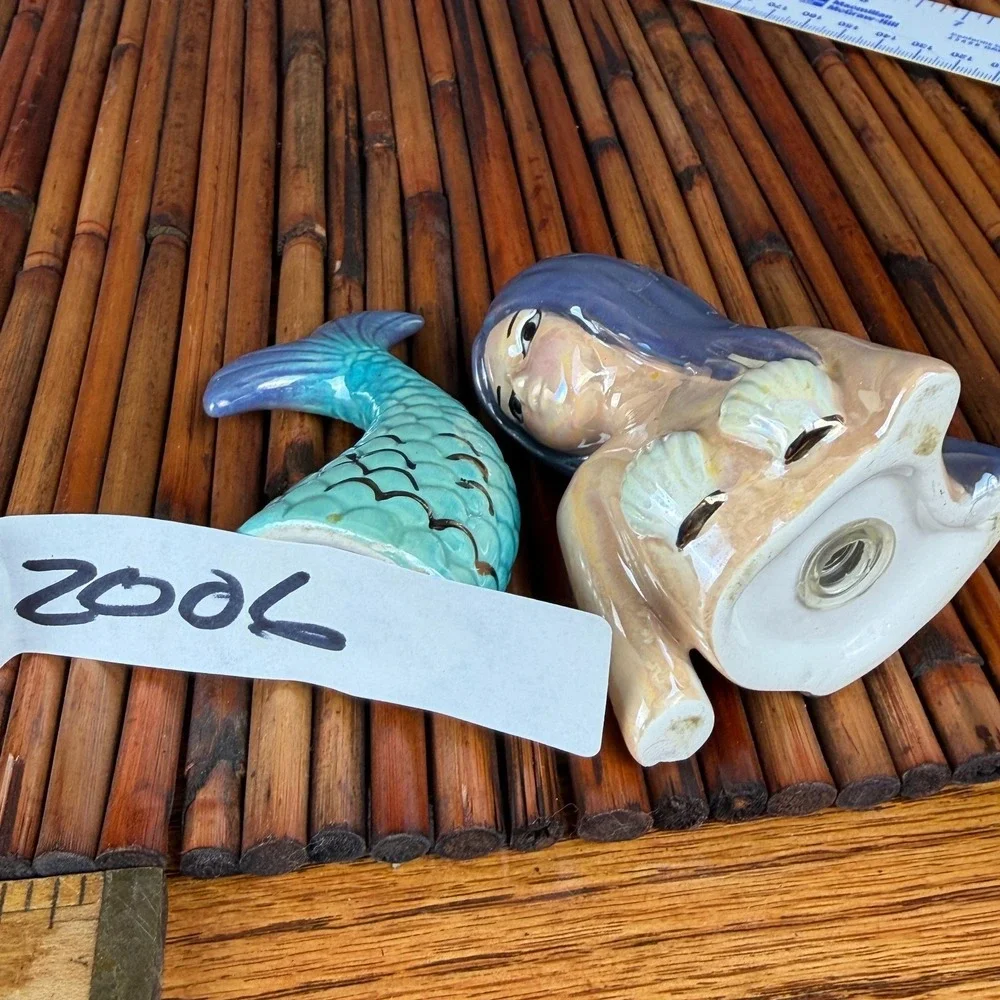Rare‎ Lusterware Mermaid Salt and Pepper Shaker Set Tiki Bar Kitsch Beach #2006